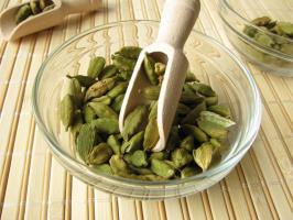 What is cardamom, what effect does it have and how to eat it