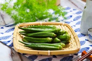 What kind of plant is okra and what does okra look like